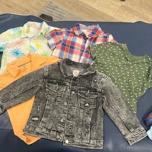 2T BUNDLE!! Perfect condition